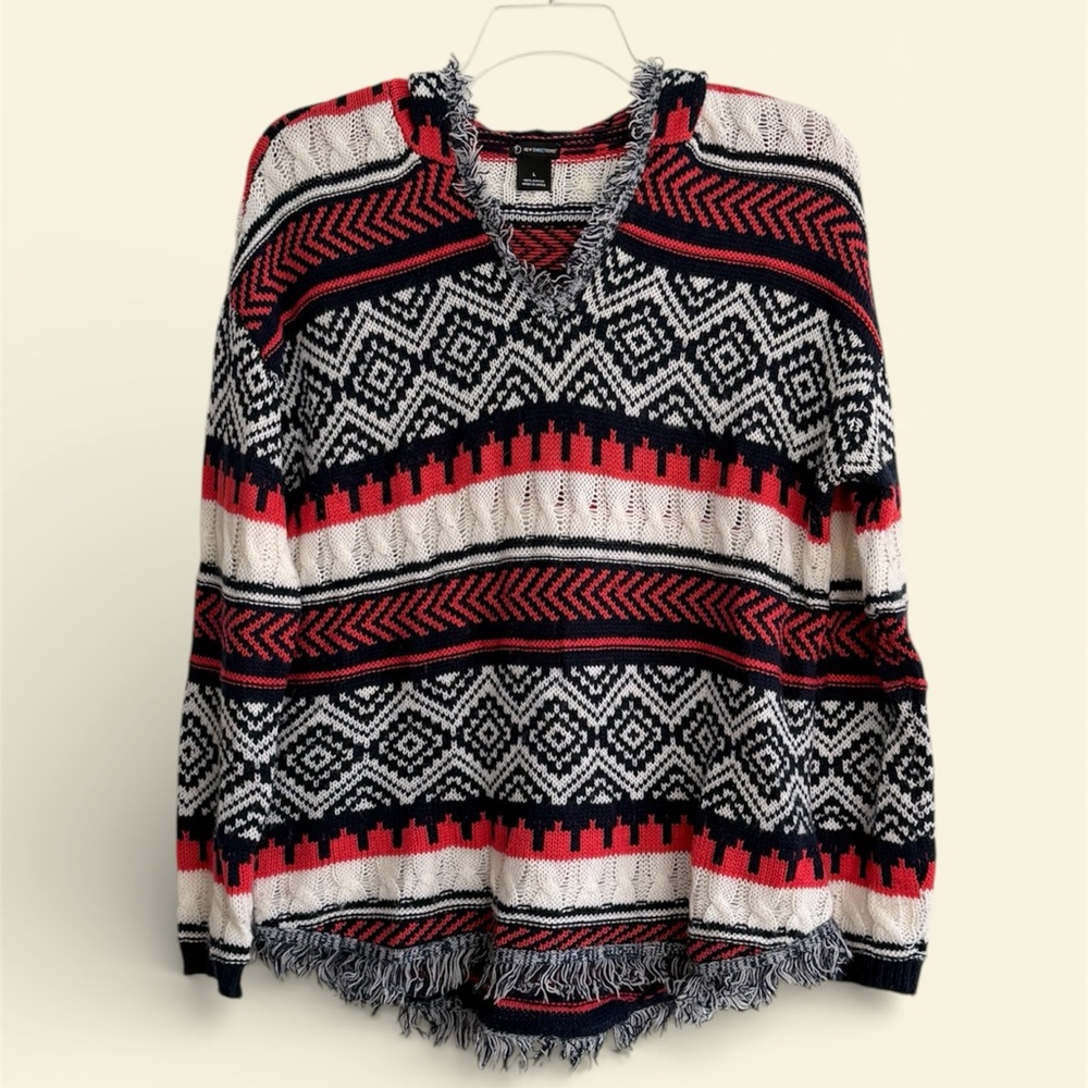 New Directions V-Neck Hoodie Sweater Boho Aztec Design Fringe Detail Size Large